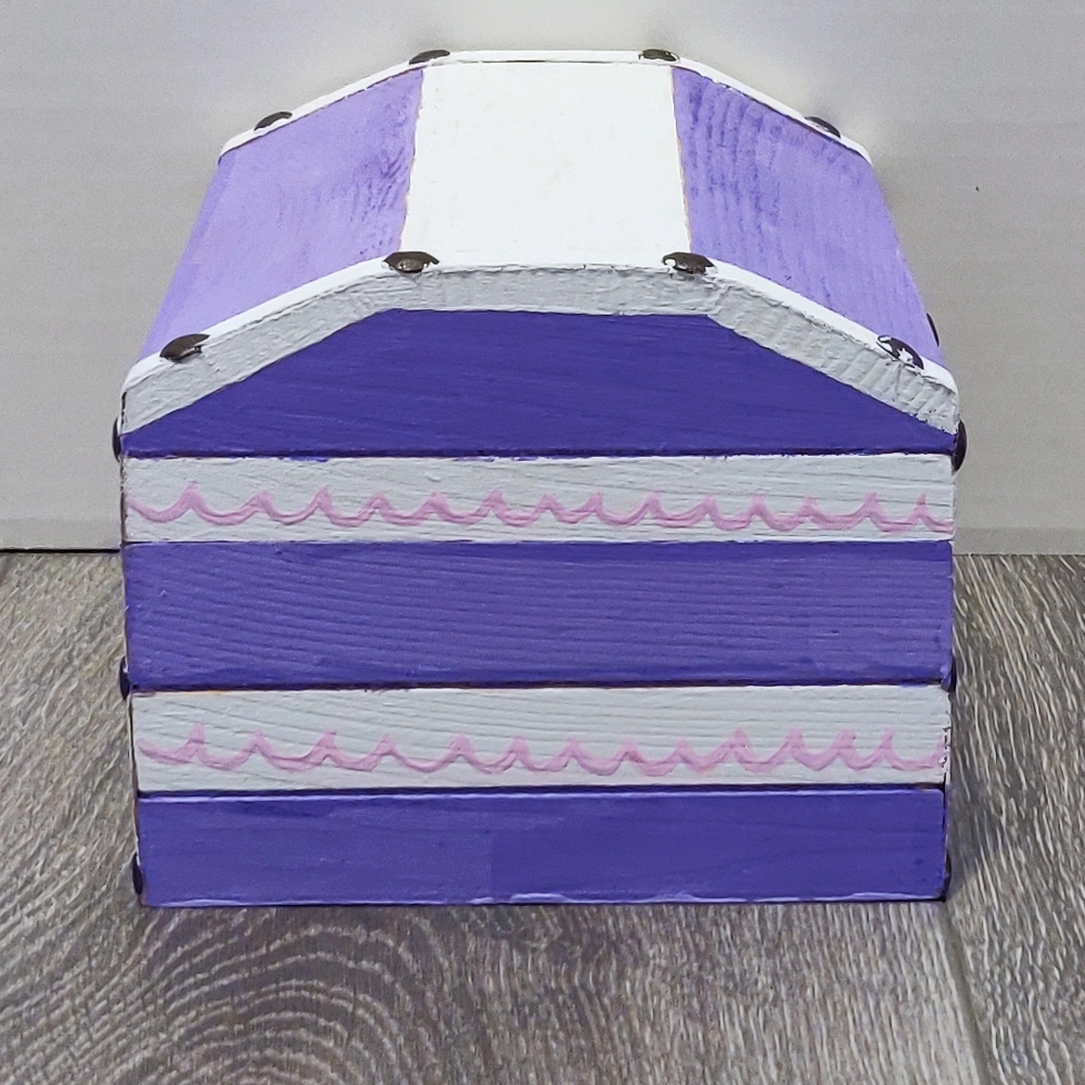 Princess Chest - Picture 6 of 7